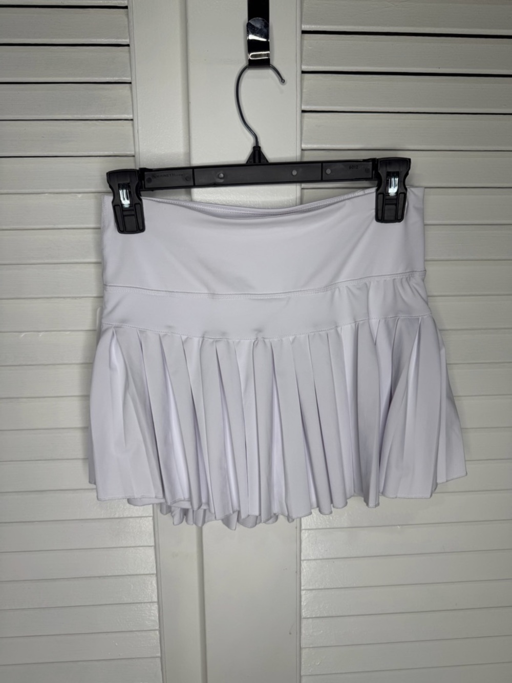 GoldHinge White Pleated Athletic Skort with grey Trim - Picture 6 of 8